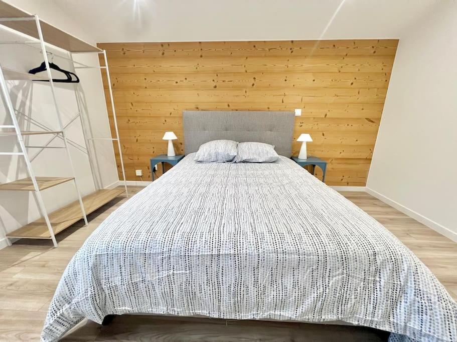 Apartment T3 Spacieux Refait A Neuf